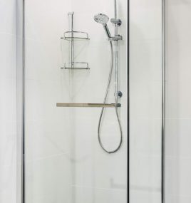 RADLEY 900L FRAMELESS SHOWER SCREEN 10mm TOUGHENED GLASS