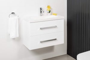 ENSUITE 750 WALL HUNG WITH ENSUITE POLYMARBLE TOP